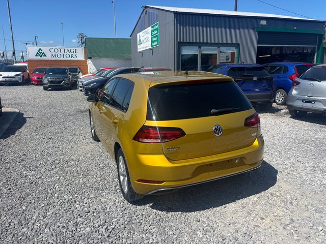 Image for 2017 Volkswagen Golf 