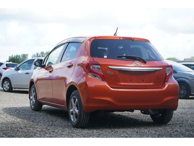 Image for 2016 Toyota Yaris Vitz 