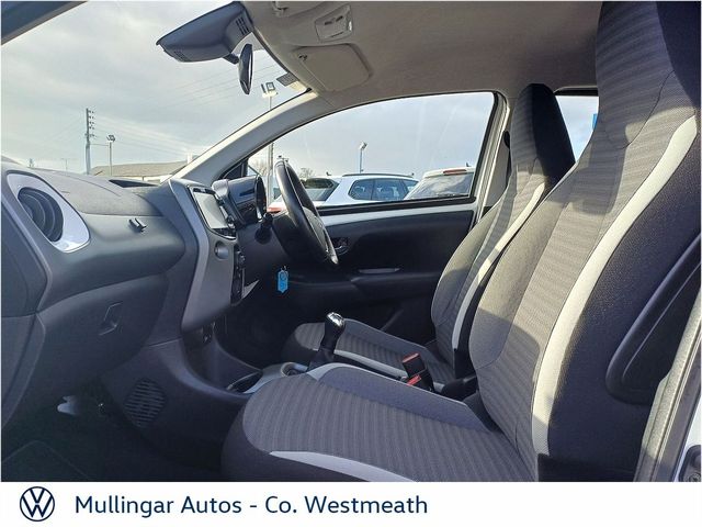 Image for 2019 Toyota Aygo 1.0 VVT-i x-play