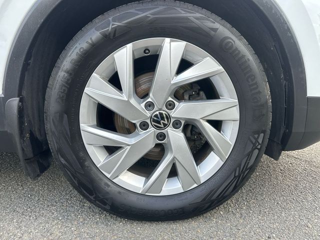 Image for 2022 Volkswagen Tiguan LIFE 2.0TDI 122HP MANUAL