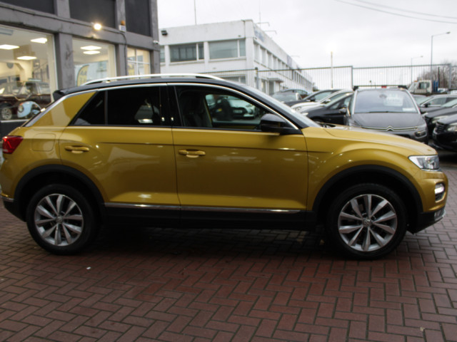 Image for 2020 Volkswagen T-Roc Design 1.6 TDI M6F 115HP 5DR 1.6 TDI 115BHP DESIGN EDITION 5DR ESTATE // IMMACULATE CONDITION // BUY WITH CONFIDENCE AA AND SIMI APPROVED DEALER 2026 // FINANCE ARRANGED // ALL TRADE INS WELCOME // 