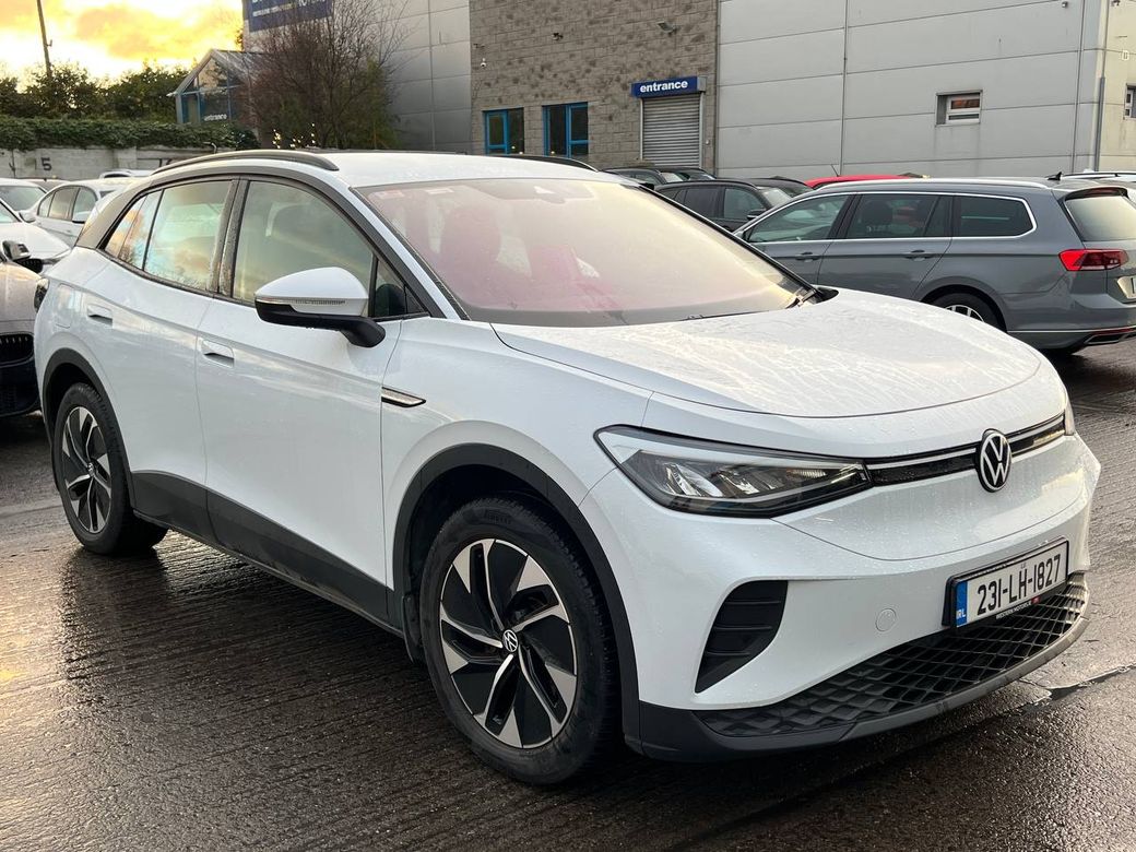 Image for 2023 Volkswagen ID.4 PURE LIFE 52KWH // VERY LOW MILEAGE // APPLE CARPLAY/ANDROID AUTO // DIGITAL CLUSTER