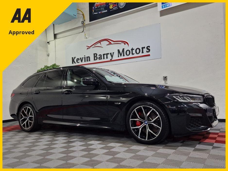 Image for 2023 BMW 5 Series 530E TOURING (COMFORT / TECH / PRO PACKS) M SPORT AUTOMATIC **ONE OWNER / COMFORT SEATS / ELECTRIC BOOTLID / HARMAN KARDON SOUND / HEADS UP DISPLAY / REVERSE CAMERA / WIRELESS PHONE CHARGING**