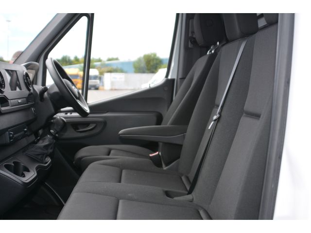 Image for 2023 Mercedes-Benz Sprinter 317/43