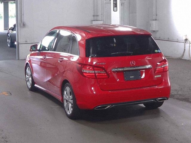 Image for 2018 Mercedes-Benz B Class 1.6 AUTOMATIC B180 - BLACK HALF LEATHER - FACTORY ALLOYS - PADDLE SHIFT - CRUISE CONTROL - REAR CAMERA