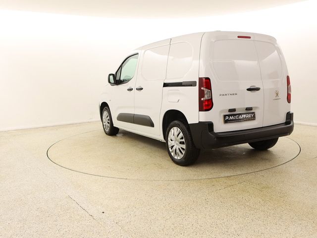 Image for 2022 Peugeot Partner 