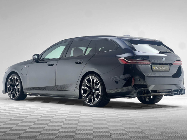 Image for 2025 BMW 5 Series 530E M SPORT