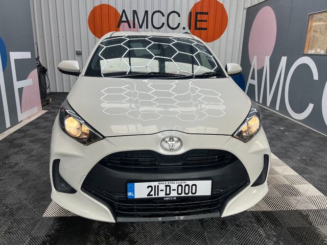 Image for 2021 Toyota Yaris 2021 TOYOTA YARIS X 92K KM AUTOMATIC / PARKING CAMERA AND MORE