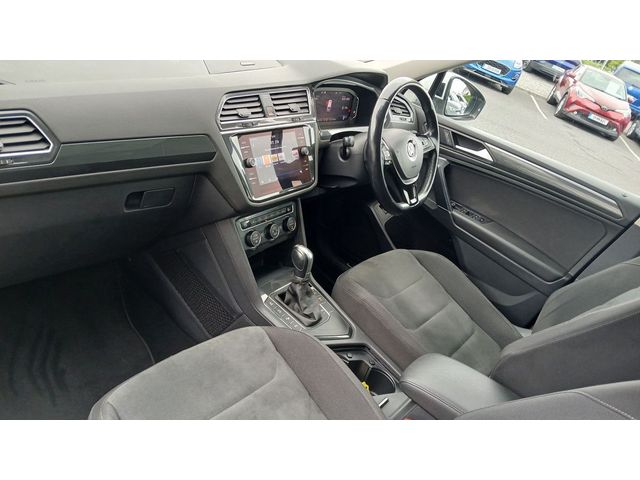 Image for 2020 Volkswagen Tiguan Allspace R-Line 2.0 TDI 150HP DSG **7 SEATER, SUNROOF, FULL LEATHER INTERIOR**