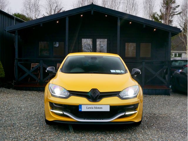 Image for 2015 Renault Megane RS 275 Trophy **DEPOSIT TAKEN** AKRAPOVIC EXHAUST, RS MODE, RECARO BUCKET SEATS, CARBON TRIM