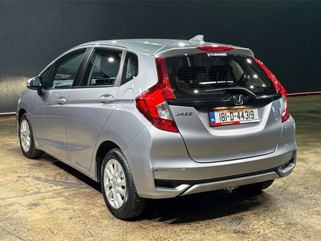 Image for 2018 Honda Jazz MANUAL 1.3L I-VTEC SE - CRUISE CONTROL - A/C HEATING CONTROLS