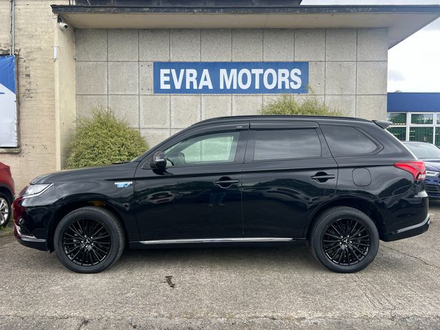 Image for 2021 Mitsubishi Outlander BLACK EDITION PHEV HYBRID 4WD 2.4 PETROL //LOW MILES//HIGH SPEC//HALF LEATHER HEATED SEATS//REVERSE CAMERA//ADAPTIVE CRUISE CONTROL//HEATED STEERING WHEEL//