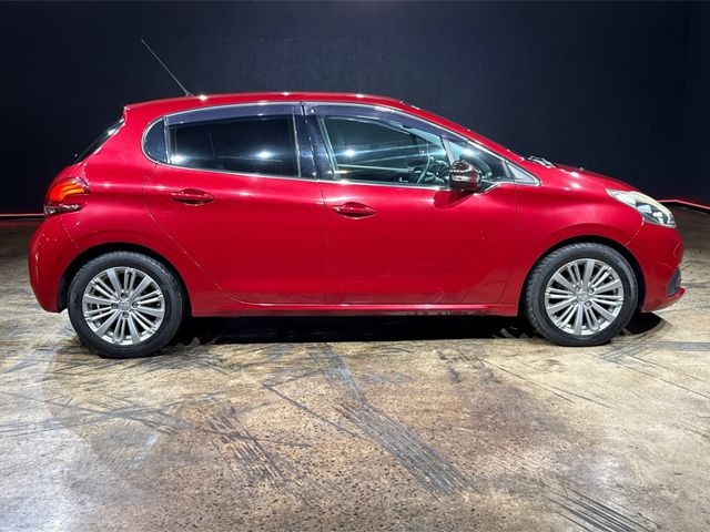 Image for 2016 Peugeot 208 1.2 AUTOMATIC - AIR CONDITIONING - REVERSE CAMERA