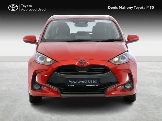 Image for 2024 Toyota Yaris Luna Hybrid