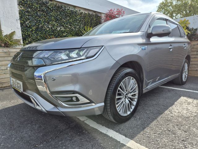 Image for 2020 Mitsubishi Outlander 2.4 PHEV / INTENSE SAFETY PACK / TAX €170