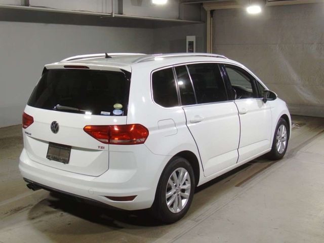 Image for 2018 Volkswagen Touran COMFORT LINE - FACTORY ALLOYS - REVERSE CAMERA - CRUISE CONTROL