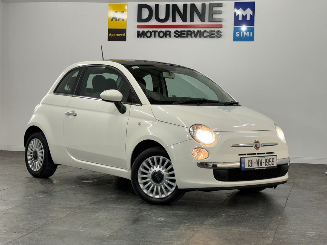Image for 2013 Fiat 500 **SUN ROOF **2 KEYS **MULTI FUNCTION STEERING WHEEL **15'' BRUSHED SILVER WHEELS **CITY MODE POWER STEERING **VOICE CONTROL **AUTO START STOP **AUTO LIGHTS **HEADLIGHT HEIGHT ADJUSTMENT **