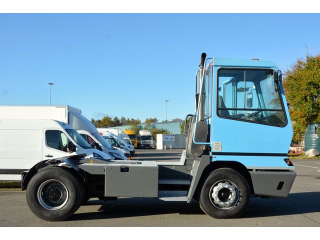 Image for 2014 Terberg YT182 Yard Shunter