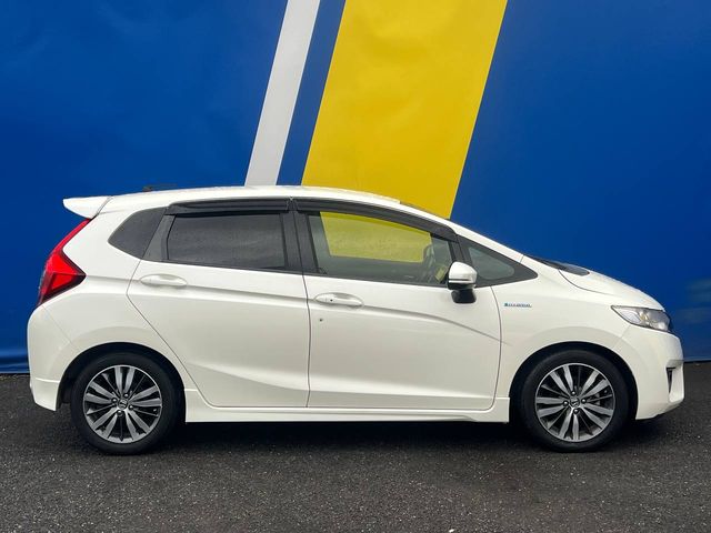 Image for 2016 Honda Fit S-PACKAGE 1.5 HYBRID AUTO // FULL SERVICE HISTORY // 16" DIAMOND CUT ALLOYS // REVERSE CAMERA