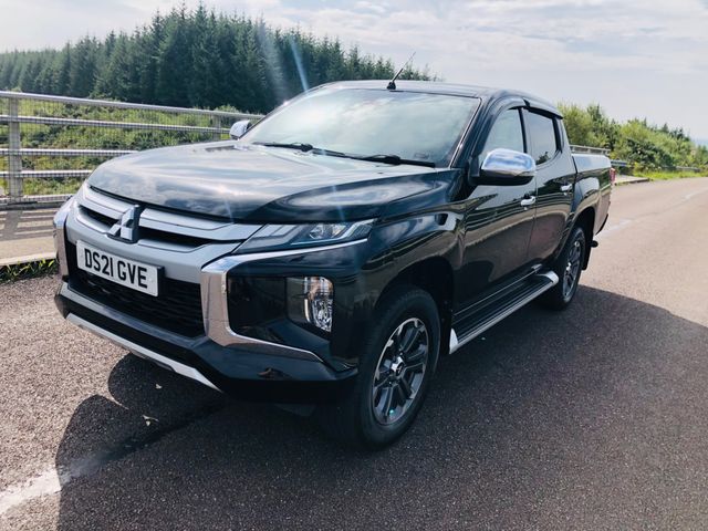 Image for 2021 Mitsubishi L200 DI-D BARBARIAN DCB