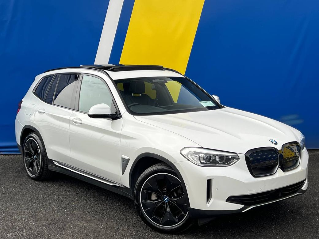 Image for 2022 BMW iX3 PREMIER EDITION // PANORAMIC SUNROOF // ADAPTIVE CRUISE CONTROL // DIGITAL CLUSTER