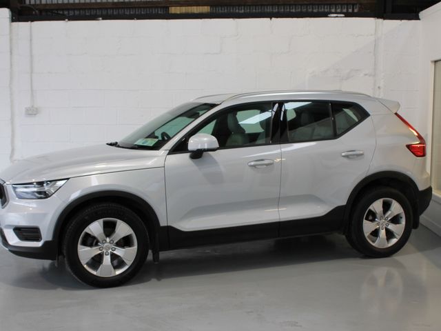 Image for 2020 Volvo XC40 T3 MOM 5DR