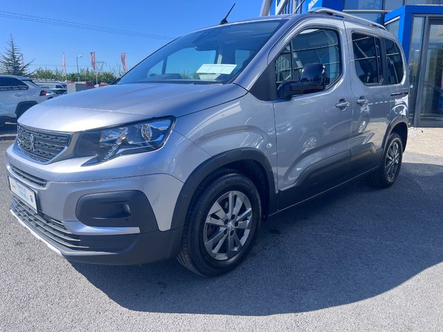 Image for 2022 Peugeot Rifter Wheelchair Accessible SWB