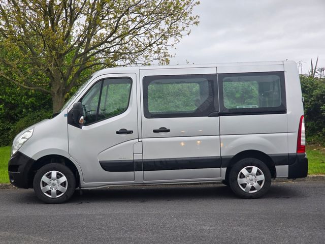 Image for 2018 Renault Master WAV including Electric Lift