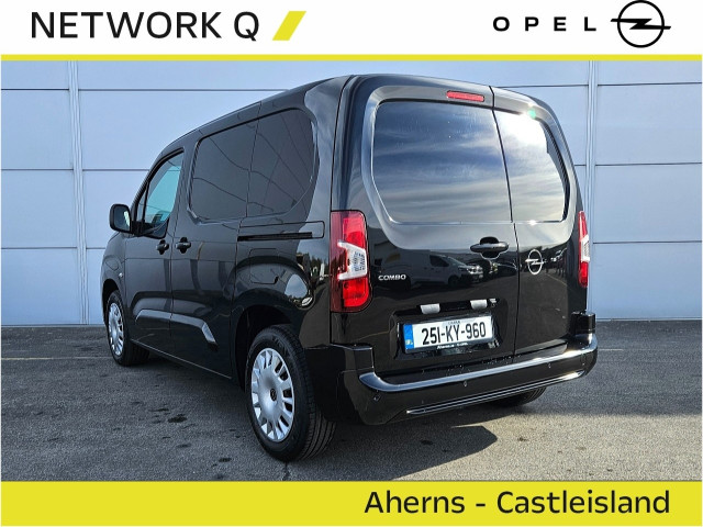 Image for 2025 Opel Combo "SUMMER SALE NOW ON" 1.5 L 100 PS Sportive