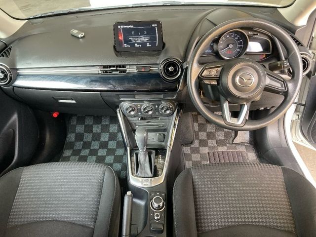 Image for 2017 Mazda Demio 1.3 AUTOMATIC - PUSH START/STOP BUTTON - REVERSE CAMERA