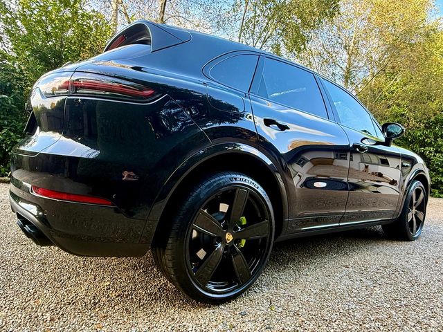 Image for 2020 Porsche Cayenne 3.0 V6 HYBRID *F. PORSCHE. S. H*