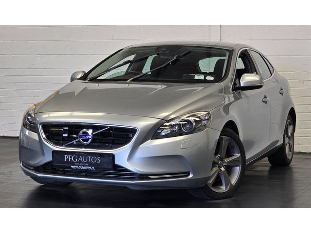 Image for 2014 Volvo V40 1.6 T4 180PS R-DESIGN POWERSHIFT DCT