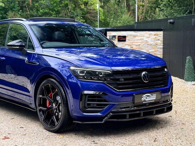 Image for 2023 Volkswagen Touareg 2023 (231) Volkswagen Touareg 3.0L V6 R-Line eHybrid