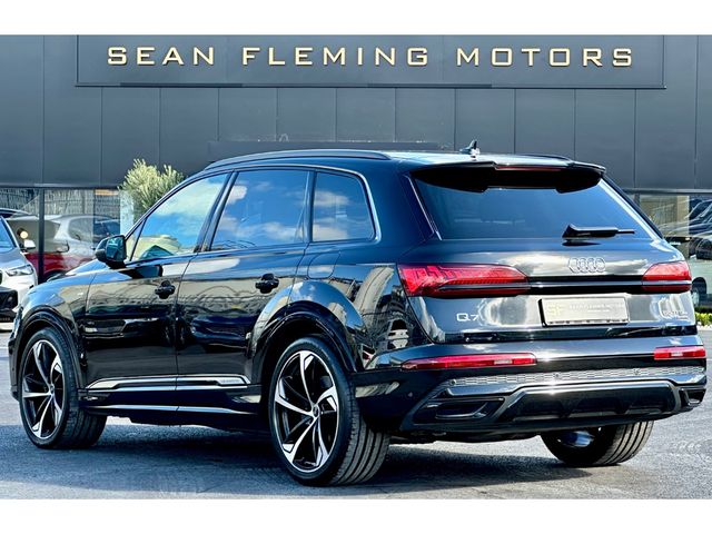 Image for 2023 Audi Q7 S LINE BLK 55 TFSI E Q QUATTRO EDITION BLACK