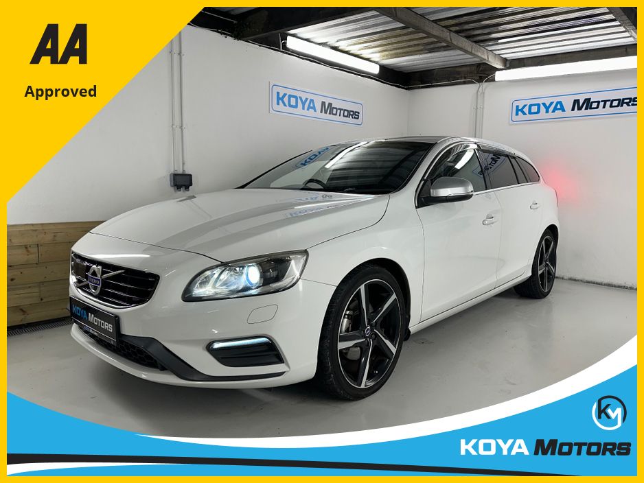 Image for 2016 Volvo V60 2.0 D4 R-DESIGN DIESEL AUTO // FULL LEATHER ELECTRIC SEATS // REVERSING CAMERA // CRUISE CONTROL // LANE ASSIST // COLLISION WARNING SYSTEM // TOP SPEC // UPGRADED ALLOYS