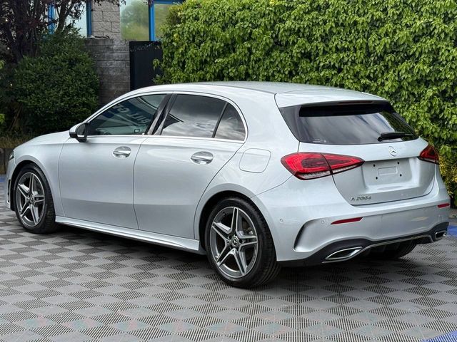 Image for 2019 Mercedes-Benz A Class A200d AMG-LINE PREMIUM + ** VERY LOW MILEAGE ** // FULL SERVICE HISTORY // VIRTUAL COCKPIT // BLUETOOTH MUSIC 