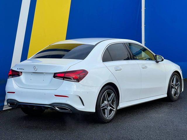 Image for 2020 Mercedes-Benz A Class A200d AMG-LINE PREMIUM PLUS ** HUGE SPEC ** // LEATHER/ALCANTARA HEATED POWER SEATS // VIRTUAL COCKPIT // WIRELESS CHARGING