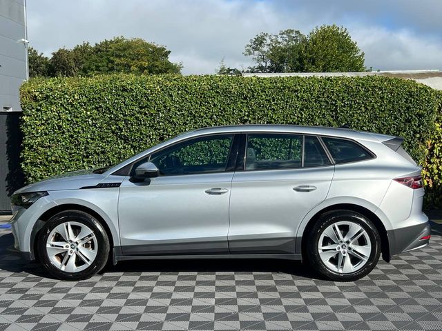 Image for 2023 Skoda Enyaq 60 IV 58KWH // LOW MILEAGE // 19" ALLOYS // PARKING SENSORS // DIGITAL CLUSTER