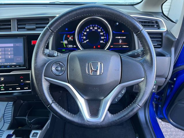 Image for 2016 Honda Fit F-PACKAGE 1.5 HYBRID // 2 YEAR NCT // MULTIMEDIA DISPLAY // DIGITAL CLIMATE CONTROL