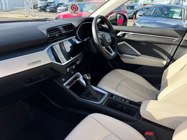 Image for 2024 Audi Q3 Q3 SB 35 TDI 150 S-T SE