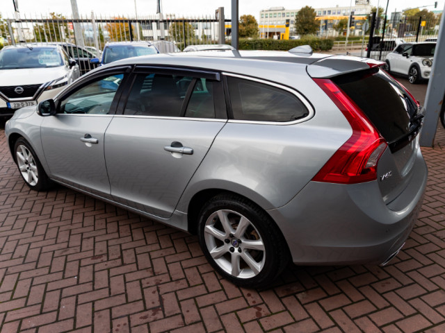 Image for 2016 Volvo V60 2.0D4 SE LUXURY 5DR ESTATE AUTOMATIC // BUY WITH CONFIDENCE AA AND SIMI APPROVED DEALER 2025 // FINANCE ARRANGED // ALL TRADE INS WELCOME // 