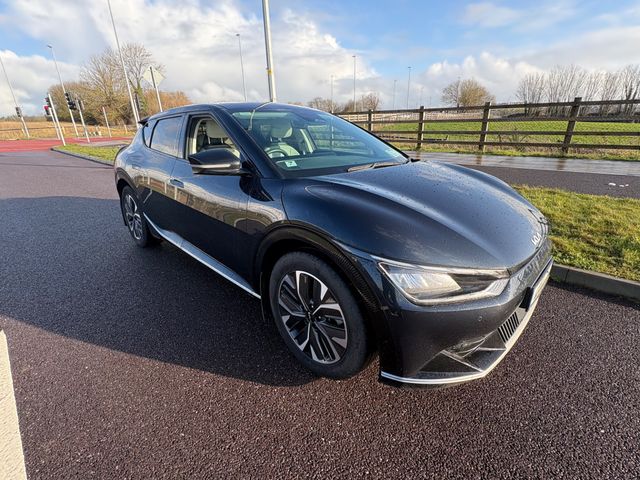 Image for 2022 Kia EV6 Premium spec , 77KW! 1 owner from new warranty till 2029** Touch Screen Infotainment System, Reversing Camera, Multi-Function Steering Wheel, Electronic handbrake, 