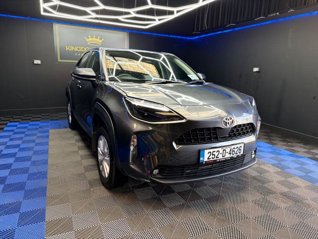 Image for 2025 Toyota Yaris Cross 1.5 Hybrid Luna