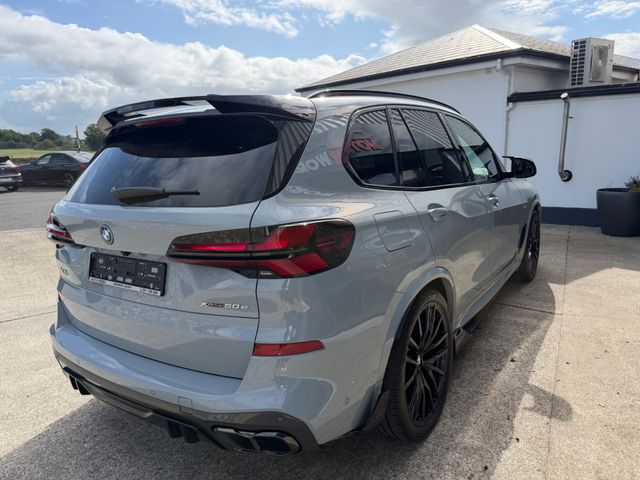 Image for 2026 BMW X5 X DRIVE 50E M SPORT PRO & TECH 