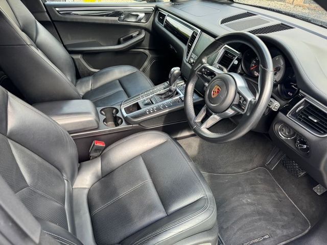 Image for 2017 Porsche Macan S Diesel DSL 4DR Auto