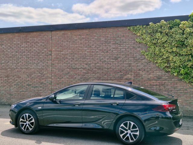 Image for 2018 Opel Insignia 1.6 CDTi SC Grand Sport 136PS FINANCE AVAILABLE