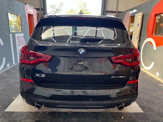 Image for 2021 BMW X3 2021 BMW X3 XDRIVE 30E AUTOMATIC / CRUISE CONTROL / PARKING CAMERA / ELECTRIC MEMORY & HEATED SEATS / AMBIENT LIGHTS / APPLE CARPLAY AND MORE