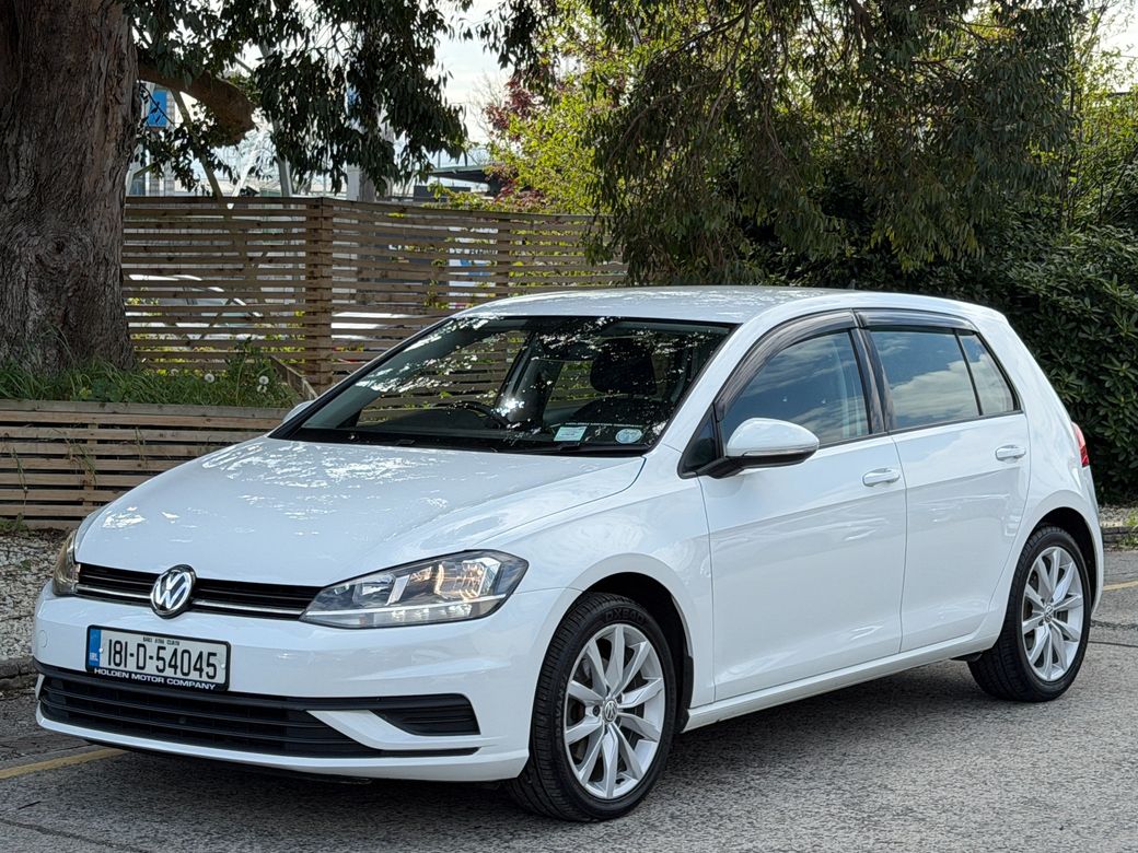 Image for 2018 Volkswagen Golf Apple CarPlay. Android Auto.2 KEYS