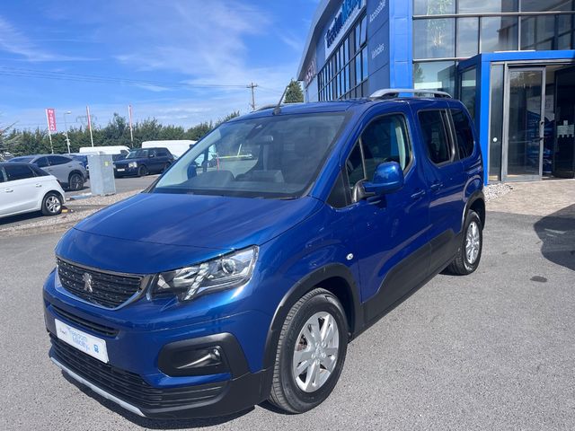 Image for 2021 Peugeot Rifter Wheelchair Accessible