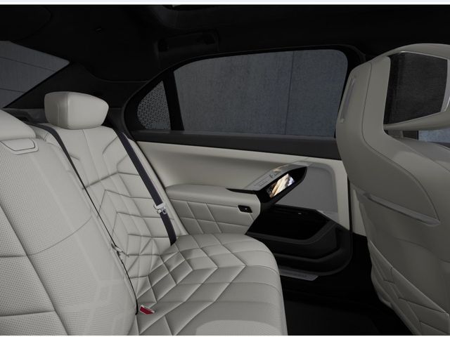 Image for 2026 BMW 7 Series 750e xDrive M Sport Pro